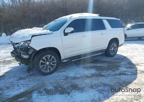 2021 Chevrolet Suburban 4Wd Lt z USA, uszkodzony, nr VIN 1GNSKCKD3MR356293